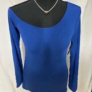 Beautiful tight Halogen shirts